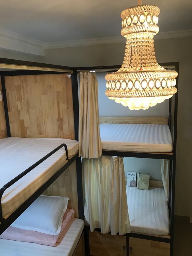 The Lily Hostel & Coffee Ho Chi Minh City Exterior photo