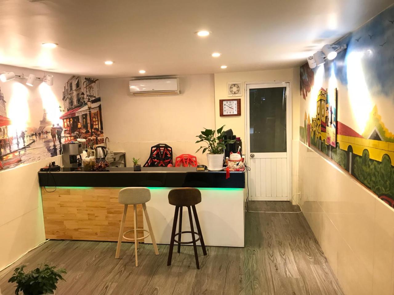 The Lily Hostel & Coffee Ho Chi Minh City Exterior photo