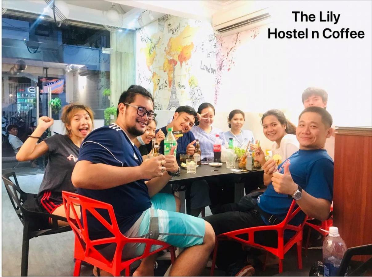 The Lily Hostel & Coffee Ho Chi Minh City Exterior photo